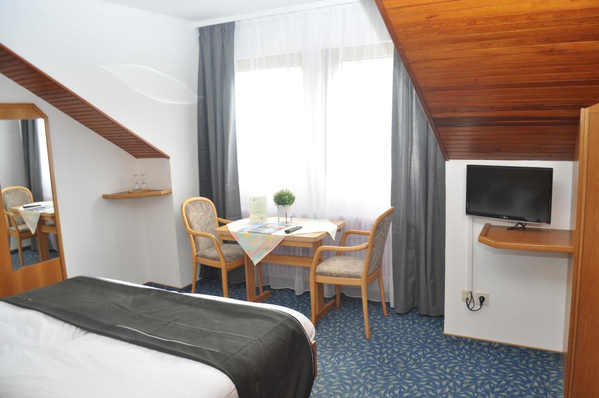 Hotel Kuehns Muehle Естріх-Вінкель Екстер'єр фото